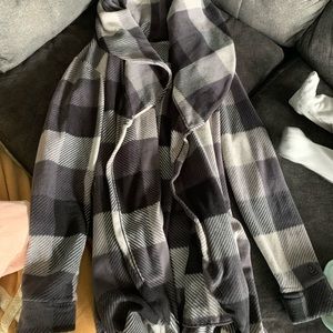 Cuddle dud fleece jacket with pockets